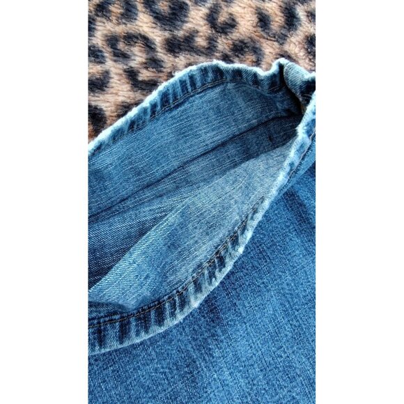 Lucky Brand Women’s Jeans Dungarees By Gene Montesano Mid-Rise Flare Size 8/29 - Picture 3 of 8